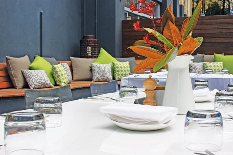 Hotel Urban St Leonards - Sunshine Coast Guide 22