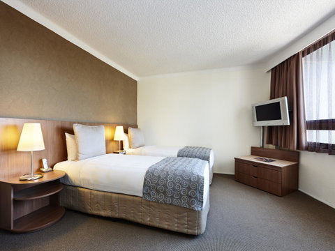 Hotel Urban St Leonards - Sunshine Coast Guide 14