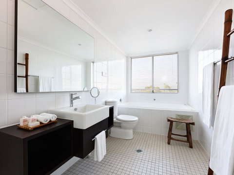 Hotel Urban St Leonards - Sunshine Coast Guide 16