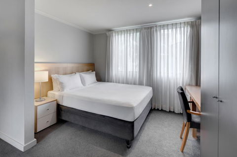 Adina Apartment Hotel Chippendale - Sunshine Coast Guide 3