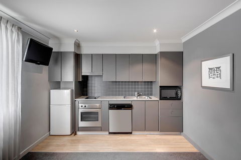 Adina Apartment Hotel Chippendale - Sunshine Coast Guide 16