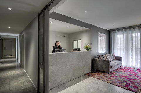 Adina Apartment Hotel Chippendale - Sunshine Coast Guide 4