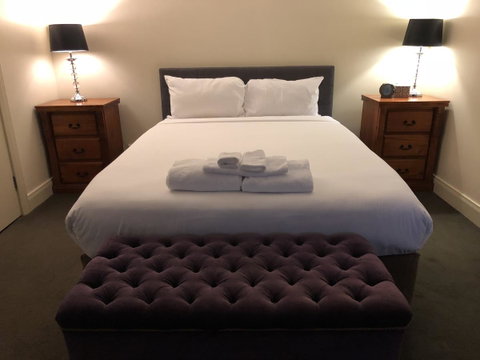 Sydney Harbour Bed And Breakfast - Sunshine Coast Guide 32