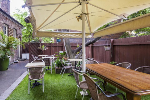 Sydney Harbour Bed And Breakfast - Sunshine Coast Guide 34
