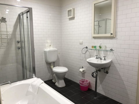 Sydney Harbour Bed And Breakfast - Sunshine Coast Guide 30