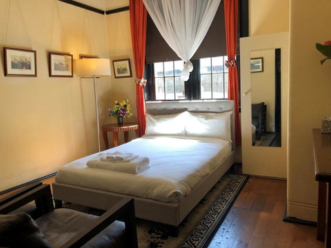 Sydney Harbour Bed And Breakfast - Sunshine Coast Guide 33