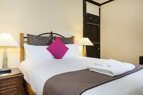 Sydney Harbour Bed And Breakfast - Sunshine Coast Guide 11