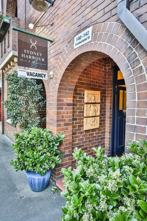Sydney Harbour Bed And Breakfast - Sunshine Coast Guide 29