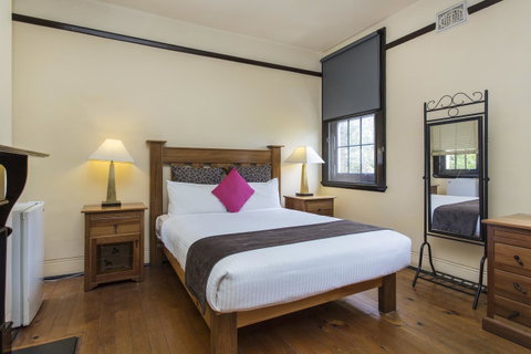 Sydney Harbour Bed And Breakfast - Sunshine Coast Guide 41