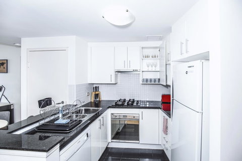DD Apartments On Kent Street - Sunshine Coast Guide 13