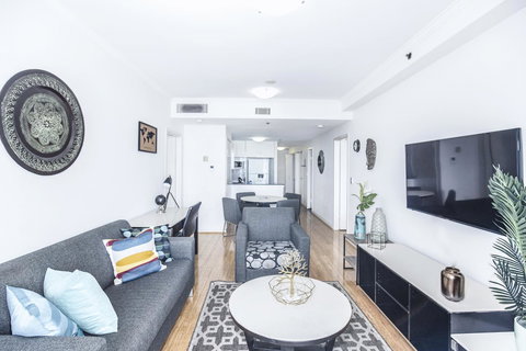 DD Apartments On Kent Street - Sunshine Coast Guide 4