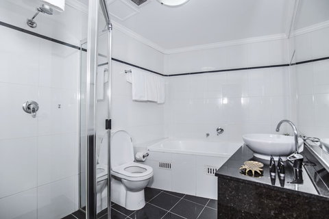 DD Apartments On Kent Street - Sunshine Coast Guide 24
