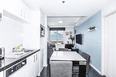 DD Apartments On Kent Street - Sunshine Coast Guide 9