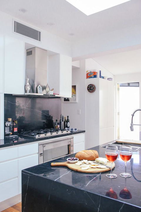 Private Room - Luxury Mosman Home - Sunshine Coast Guide 7
