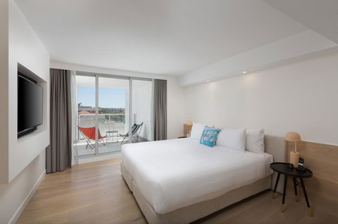 QT Bondi - Sunshine Coast Guide 10