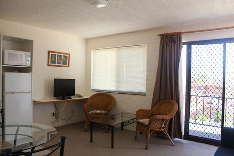 Narooma Palms Holiday Apartments - Sunshine Coast Guide 9