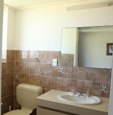 Narooma Palms Holiday Apartments - Sunshine Coast Guide 6