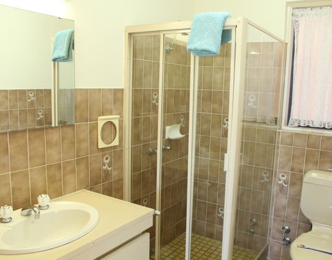 Narooma Palms Holiday Apartments - Sunshine Coast Guide 7