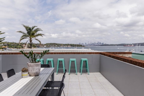 Watsons Bay Boutique Hotel - Sunshine Coast Guide 11