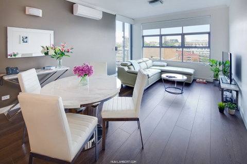 Zara Tower â€“ Luxury Suites And Apartments - Sunshine Coast Guide 30