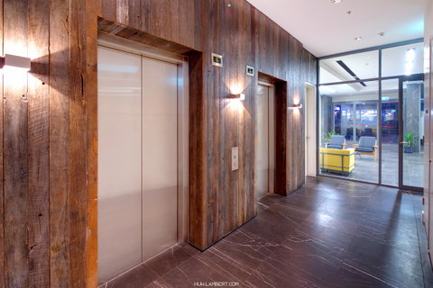 Zara Tower â€“ Luxury Suites And Apartments - Sunshine Coast Guide 18