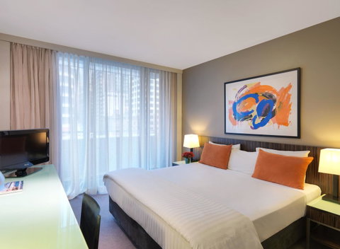 Adina Apartment Hotel Sydney, Darling Harbour - Sunshine Coast Guide 2