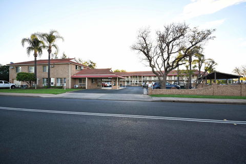 The Aberdeen Motel - Sunshine Coast Guide 11