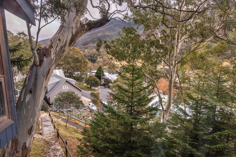 Pure Chalet Thredbo - Sunshine Coast Guide 36