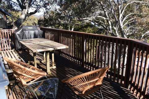 Pure Chalet Thredbo - Sunshine Coast Guide 1