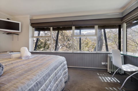 Pure Chalet Thredbo - Sunshine Coast Guide 28