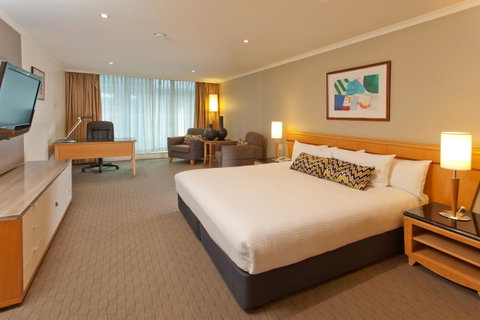 Rydges Darling Square Apartment Hotel - Sunshine Coast Guide 26