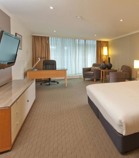 Rydges Darling Square Apartment Hotel - Sunshine Coast Guide 15