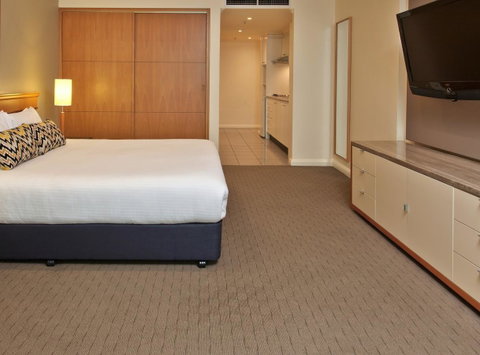 Rydges Darling Square Apartment Hotel - Sunshine Coast Guide 24
