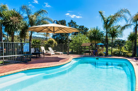 Hume Country Motor Inn - Sunshine Coast Guide 13
