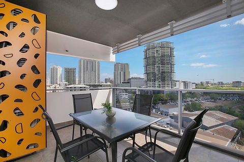 Ramada Suites By Wyndham Zen Quarter Darwin - Sunshine Coast Guide 3