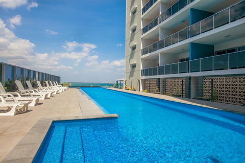 Ramada Suites By Wyndham Zen Quarter Darwin - Sunshine Coast Guide 0