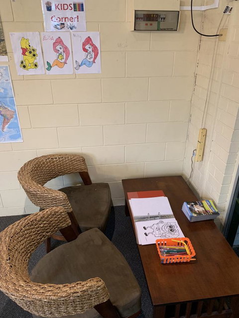 Pine Tree Motel - Sunshine Coast Guide 17