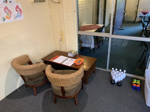 Pine Tree Motel - Sunshine Coast Guide 37