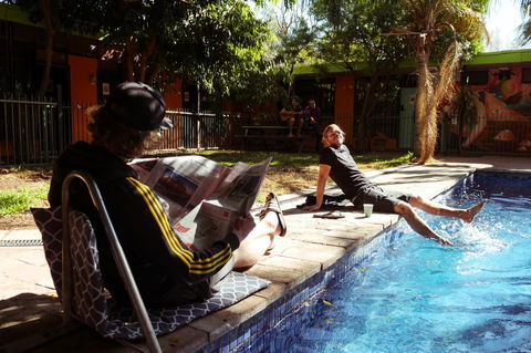 Jump Inn Alice Budget Accommodation - Sunshine Coast Guide 27