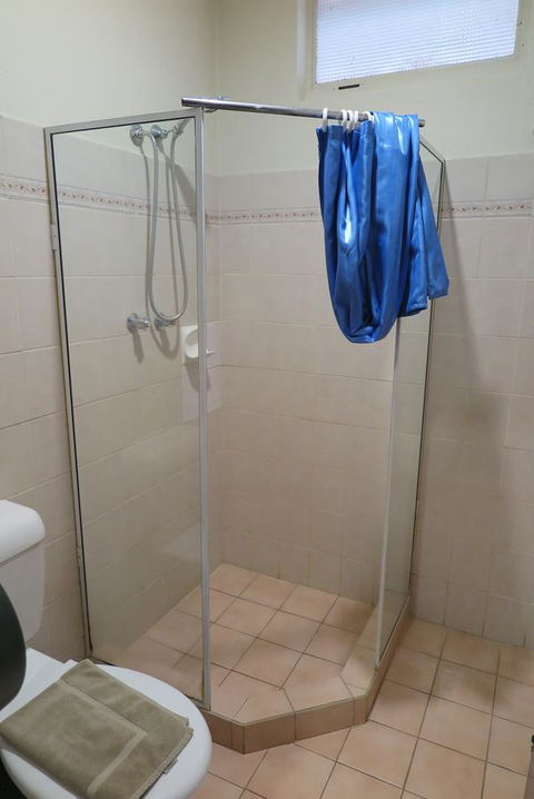 Jump Inn Alice Budget Accommodation - Sunshine Coast Guide 6