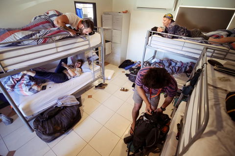 Jump Inn Alice Budget Accommodation - Sunshine Coast Guide 13