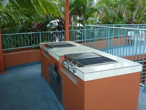 Cullen Bay Resorts - Sunshine Coast Guide 17