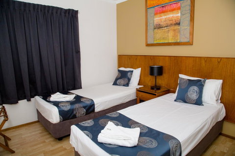 Cullen Bay Resorts - Sunshine Coast Guide 8
