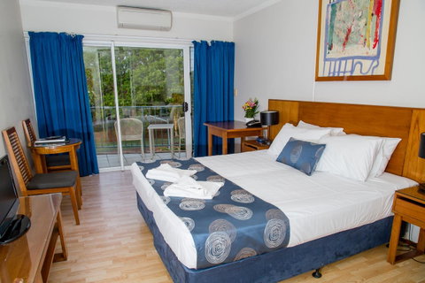 Cullen Bay Resorts - Sunshine Coast Guide 6