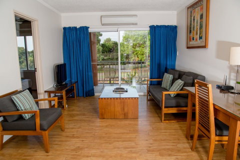 Cullen Bay Resorts - Sunshine Coast Guide 4