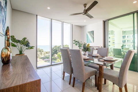 ZEN BY THE WATER - Esplanade Darwin Retreat - Sunshine Coast Guide 25