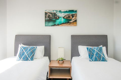 ZEN BY THE WATER - Esplanade Darwin Retreat - Sunshine Coast Guide 17