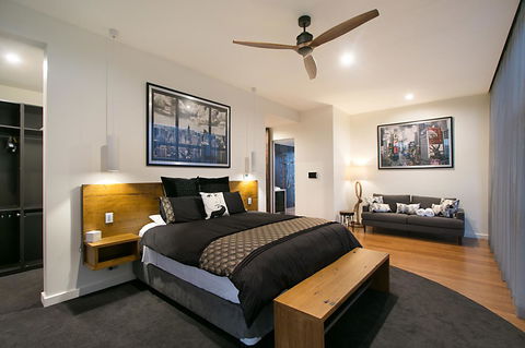 Salt Village Retreat - Sunshine Coast Guide 13