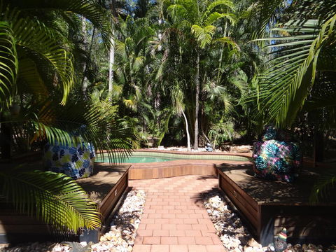 DARWIN'S SHADY ACRES RETREAT - Sunshine Coast Guide 11