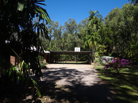 DARWIN'S SHADY ACRES RETREAT - Sunshine Coast Guide 4